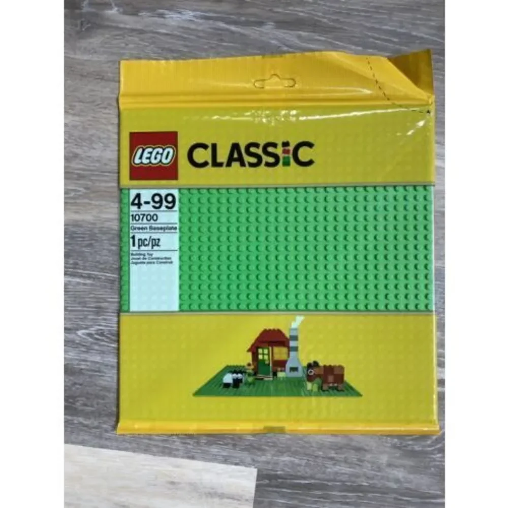 Lego 10700 Classic Green Baseplate Brand New Sealed Ages 4-99